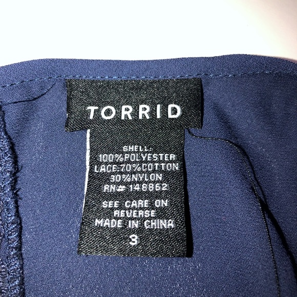 TORRID PLUS SZ 3 HIGH/LOW BLOUSE - #0250-062019TR - Picture 6 of 7
